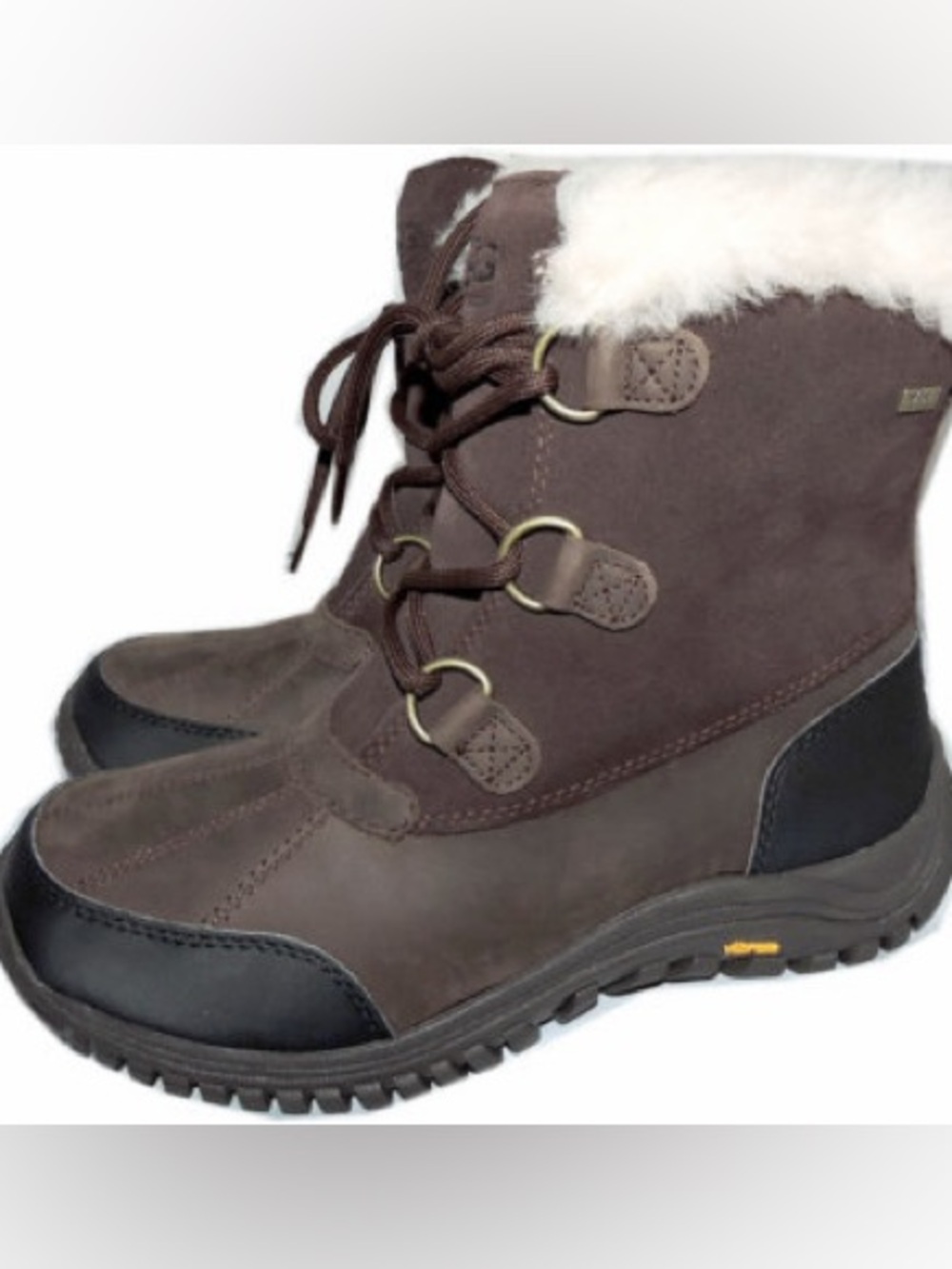 UGG Australia Hiking Vibram Mid-Calf Boots Lace Up Suede Boots Women’s Size 8